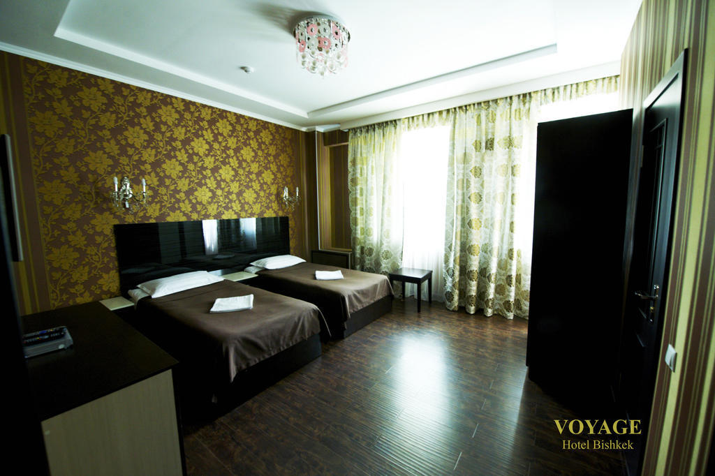 Voyage Hotel Bishkek Room photo