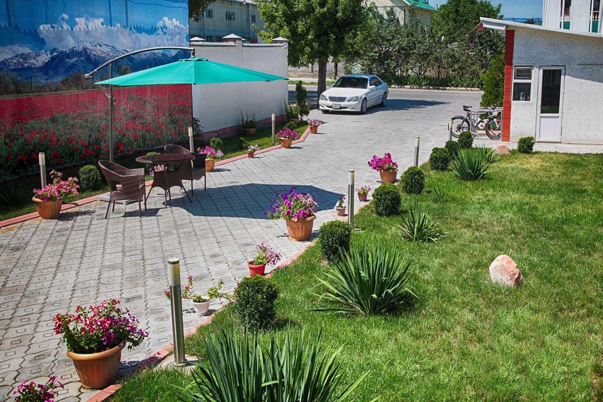 Voyage Hotel Bishkek Exterior photo