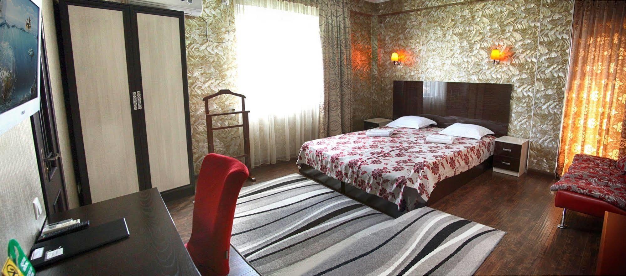 Voyage Hotel Bishkek Exterior photo